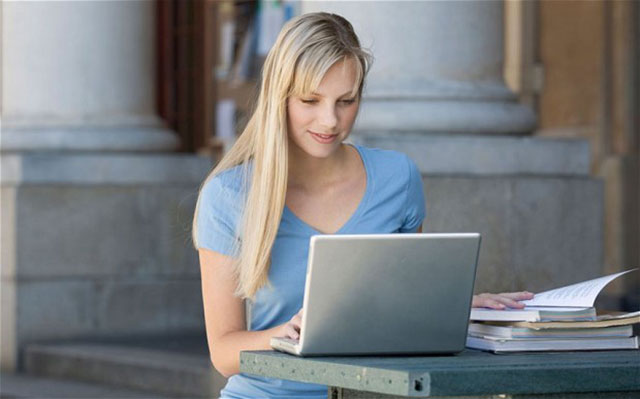 online learning in the UK using the Internet is simple and efficient