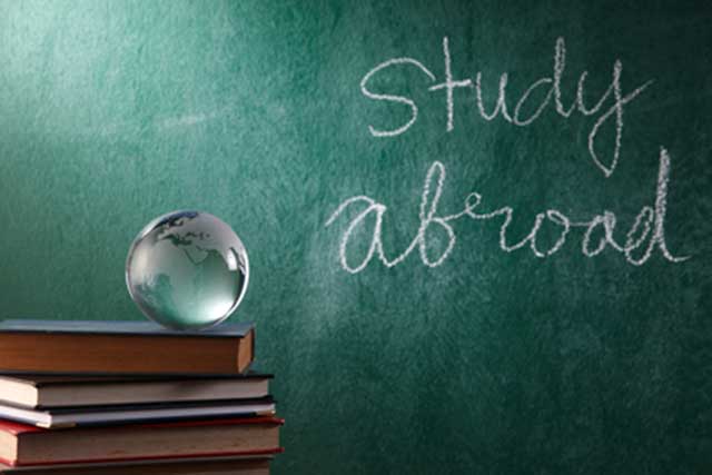 tips to do before going abroad to study in a foreign country - Student Life Guide